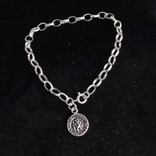 Load image into Gallery viewer, 925 Sterling Silver Oval Link Bracelet with St Christopher Disc Charm (925BRAC028)