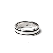 Load image into Gallery viewer, 925 Sterling Silver Ring 012 (925RING012)