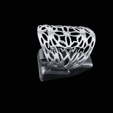 Load image into Gallery viewer, 925 Sterling Silver Ring 024 (925RING024)