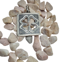 Load image into Gallery viewer, Four Leaf Clover 925 Silver Pendant (925P011)