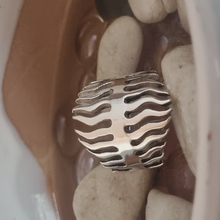 Load image into Gallery viewer, 925 Sterling Silver Ring 013 (925RING013)