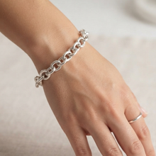 Load image into Gallery viewer, 925 Sterling Silver Bracelet with Solid Oval Links (925BRAC044)