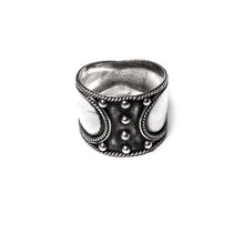 Load image into Gallery viewer, 925 Sterling Silver Ring 026 (925RING026)