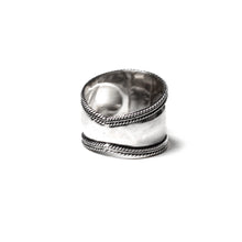 Load image into Gallery viewer, 925 Sterling Silver Ring 026 (925RING026)