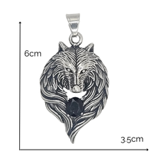 Load image into Gallery viewer, Wolf’s Head with black stone Stainless Steel Pendant (SSP001)