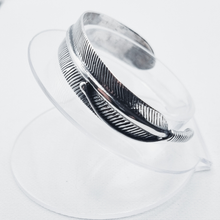 Load image into Gallery viewer, Feather Style Woman Bangle 925 Silver (925BANGLE001)