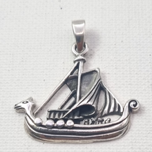 Load image into Gallery viewer, Viking Sailboat 925 Silver Pendant (925P031)