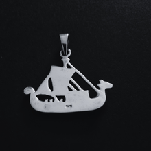 Load image into Gallery viewer, Viking Sailboat 925 Silver Pendant (925P031)