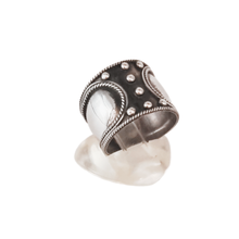 Load image into Gallery viewer, 925 Sterling Silver Ring 026 (925RING026)