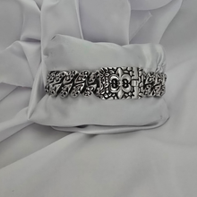 Load image into Gallery viewer, High-Grade Stainless Steel Ornate Link Bracelet - Bold & Timeless (SSBRAC044)