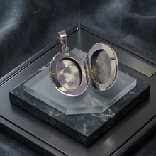 Load image into Gallery viewer, 925 Sterling Silver oval Pendant - Locket (925P109)