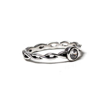 Load image into Gallery viewer, 925 Sterling Silver Ring 006 (925RING006)