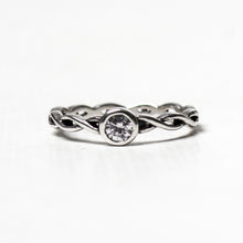 Load image into Gallery viewer, 925 Sterling Silver Ring 006 (925RING006)