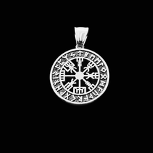 Load image into Gallery viewer, Viking Compass / Vegvisir/ Stainless Steel Pendant (SSP038)