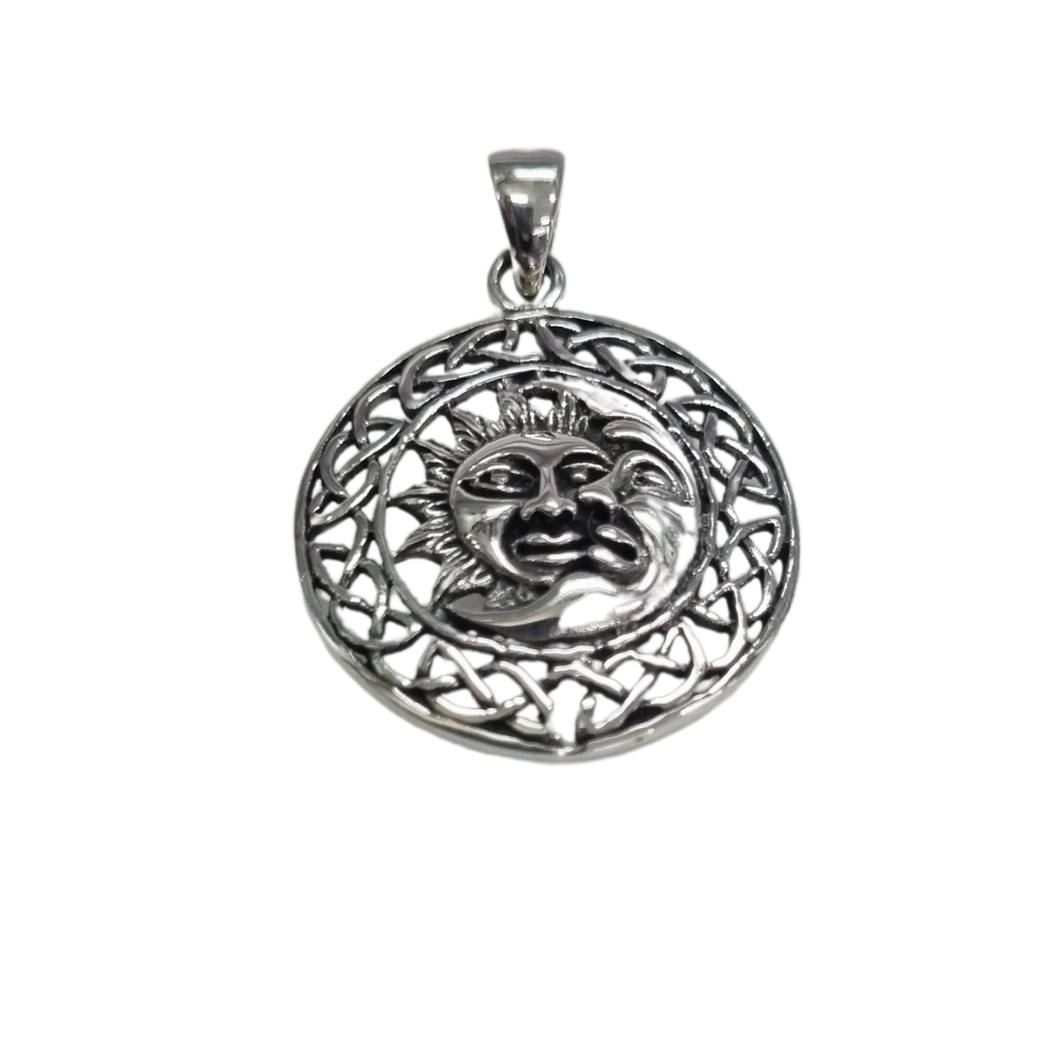 925 Sterling Silver Pendant Sun and Moon (925P059)