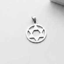 Load image into Gallery viewer, 925 Sterling Silver Star of David Pendant on Ring (925P112)
