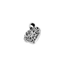 Load image into Gallery viewer, 925 Sterling Silver Heart Locket Pendant (925P111)
