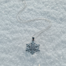Load image into Gallery viewer, 25 Sterling Silver Snowflake Pendant Set ( 925SETPC023 )
