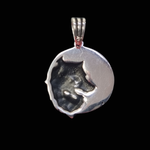 Load image into Gallery viewer, 925 Sterling Silver Pendant Wolf&#39;s Head (925P046)
