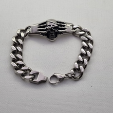 Load image into Gallery viewer, Skull Curb Stainless Steel Bracelet (SSBRAC027)
