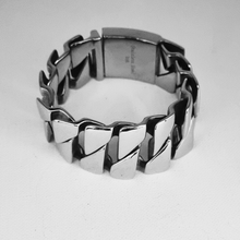 Load image into Gallery viewer, Thick Curb Stainless Steel Bracelet (SSBRAC023)
