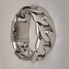 Load image into Gallery viewer, Thick Curb Stainless Steel Bracelet2 (SSBRAC024)
