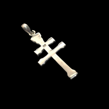 Load image into Gallery viewer, 925 Sterling Silver Cross Pendant 3 cm x 1.6 cm (925P094)

