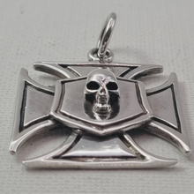 Load image into Gallery viewer, Maltese cross with Skull 925 Silver Pendant (925P018)
