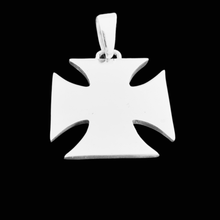 Load image into Gallery viewer, Maltese Cross 925 Silver Pendant (925P020)
