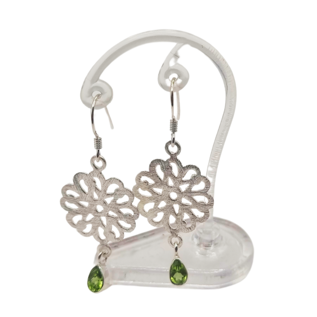 Floral design 925 Sterling Silver Earrings with peridot stone (925ER005)