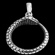 Load image into Gallery viewer, 925 Sterling Silver Pendant Snake - Ouroboros (925P045)
