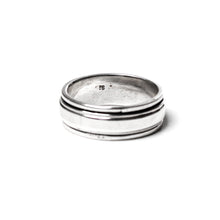Load image into Gallery viewer, 925 Sterling Silver Ring 041 (925RING041)

