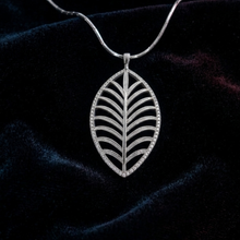 Load image into Gallery viewer, 925 Sterling Silver Necklace - 3D Leaf Pendant With 40cm Snake chain (925SETPC037)
