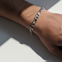 Load image into Gallery viewer, Men&#39;s Figaro Link 925 Sterling Silver Bracelet - 28cm (925BRAC029)

