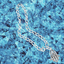 Load image into Gallery viewer, 925 Sterling Silver Oval Link Bracelet with Hamsa Charm (925BRAC024)
