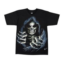 Load image into Gallery viewer, Skull Breaking Free Short Sleeve  T-shirt (TS0061)
