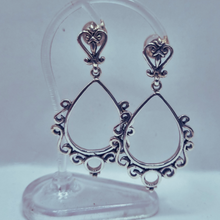 Load image into Gallery viewer, Gipsy design 925 Sterling Silver Earrings (925ER001)
