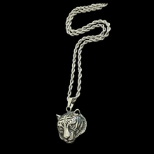 Load image into Gallery viewer, High Grade Stainless Steel Set Tiger Head Pendant and Chain (SSSETPC024)
