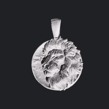 Load image into Gallery viewer, 925 Sterling Silver Pendant Lion&#39;s Head (925P050)
