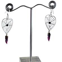 Load image into Gallery viewer, 925 Sterling Silver Heart Dreamcatcher Earrings - Spider Net Design (925ER031)
