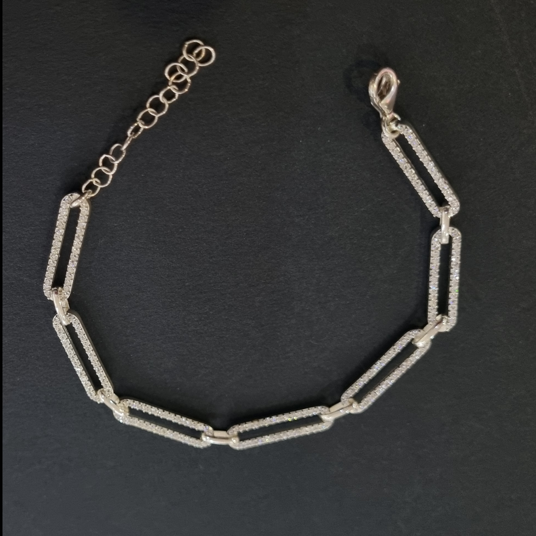 Elegant 925 Sterling Silver Bracelet with CZ stones (925BRAC008)